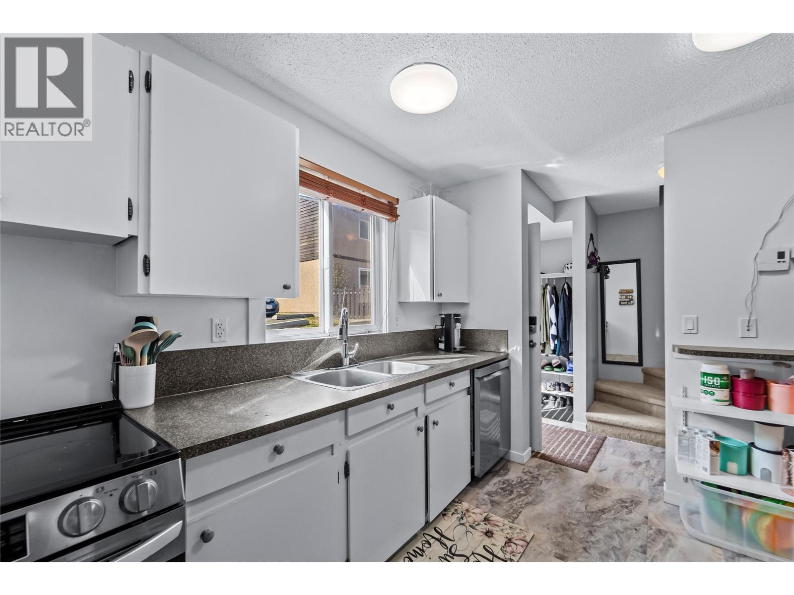 1605 Summit Drive Unit# 57, Kamloops, British Columbia V2E 2A5 - Photo 4 - 10373962