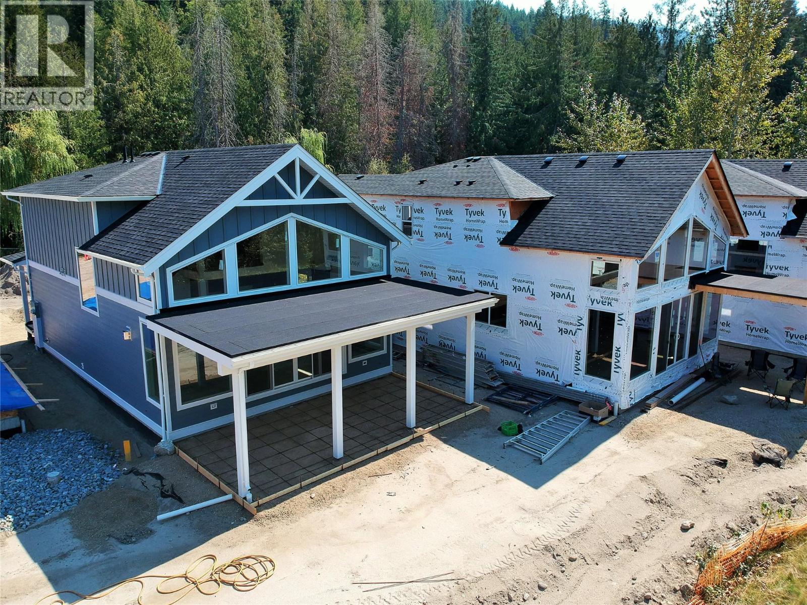 8200 97a Highway Unit# 8, Mara, British Columbia  V0E 2K0 - Photo 13 - 10361376