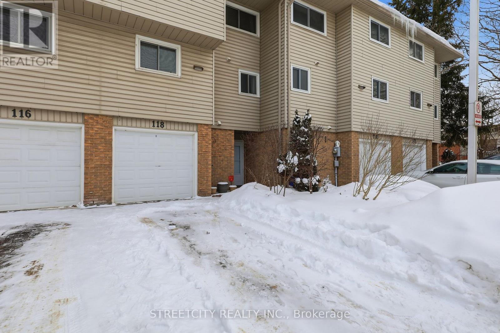 118 - 159 Sandringham Crescent, London South, Ontario  N6C 5A9 - Photo 1 - X12740806