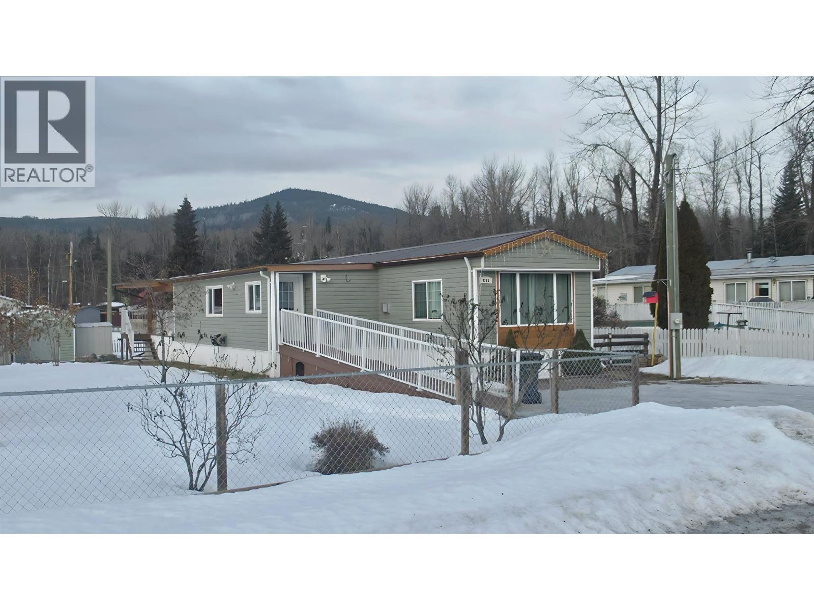 3293 5TH STREET, Houston, British Columbia