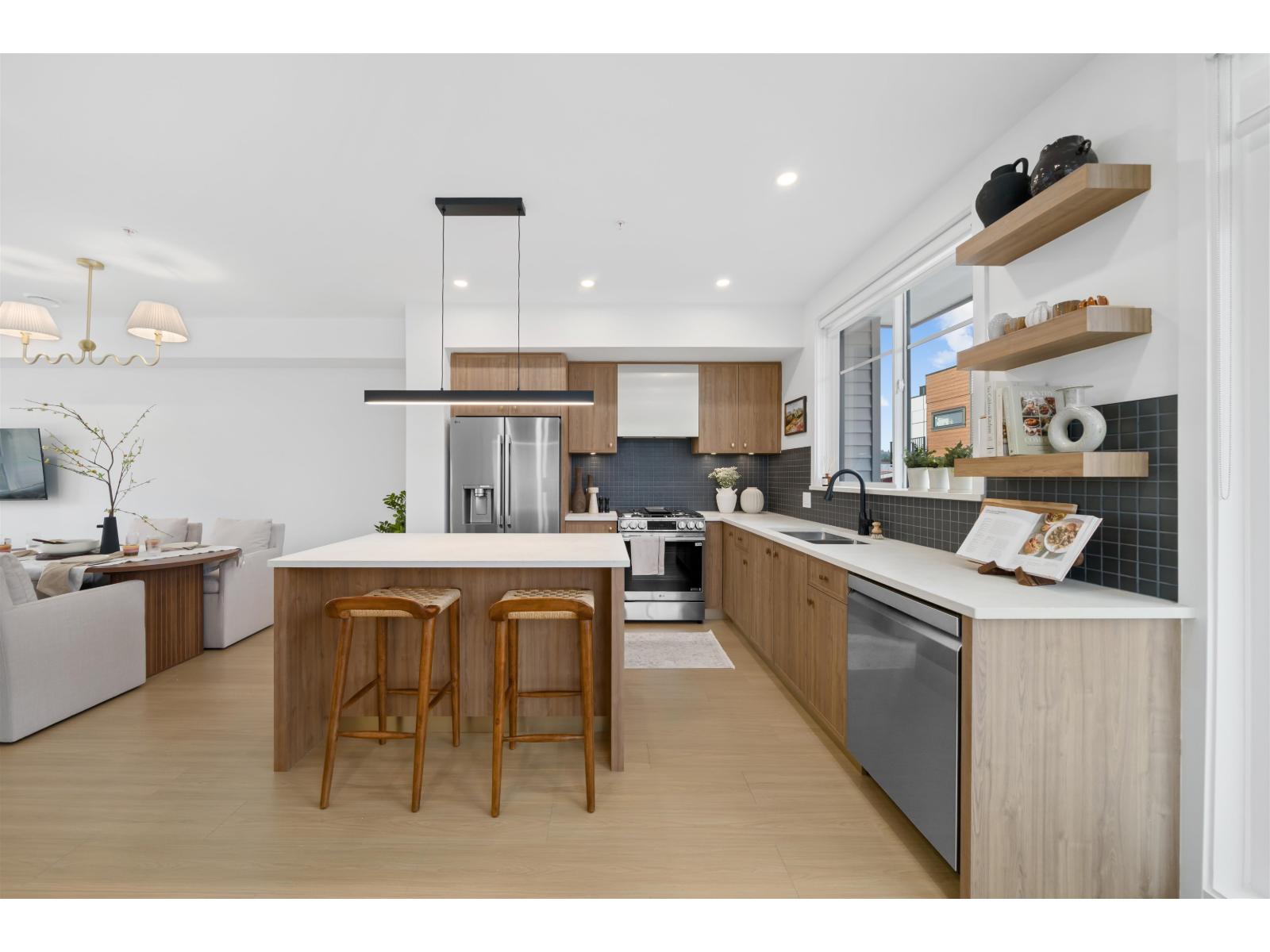 8 32929 Cherry Avenue, Mission, British Columbia V2V 2V1 - Photo 12 - R3084525