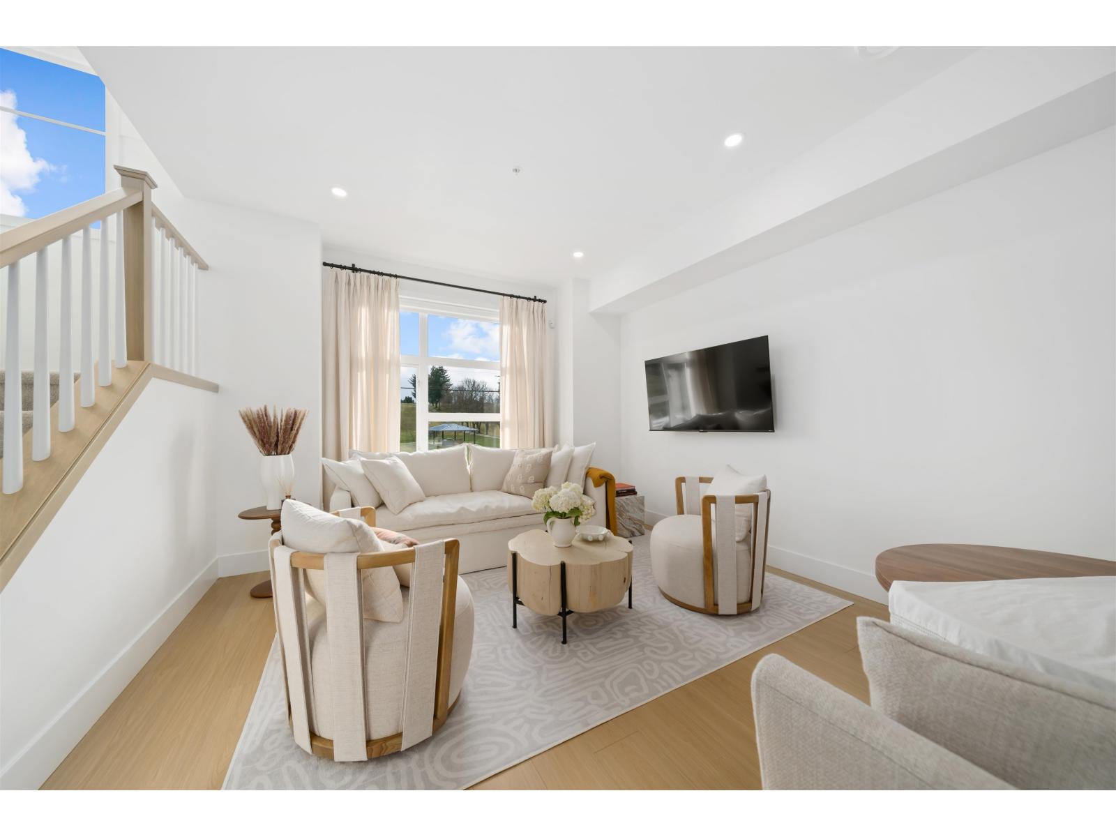 8 32929 Cherry Avenue, Mission, British Columbia V2V 2V1 - Photo 7 - R3084525