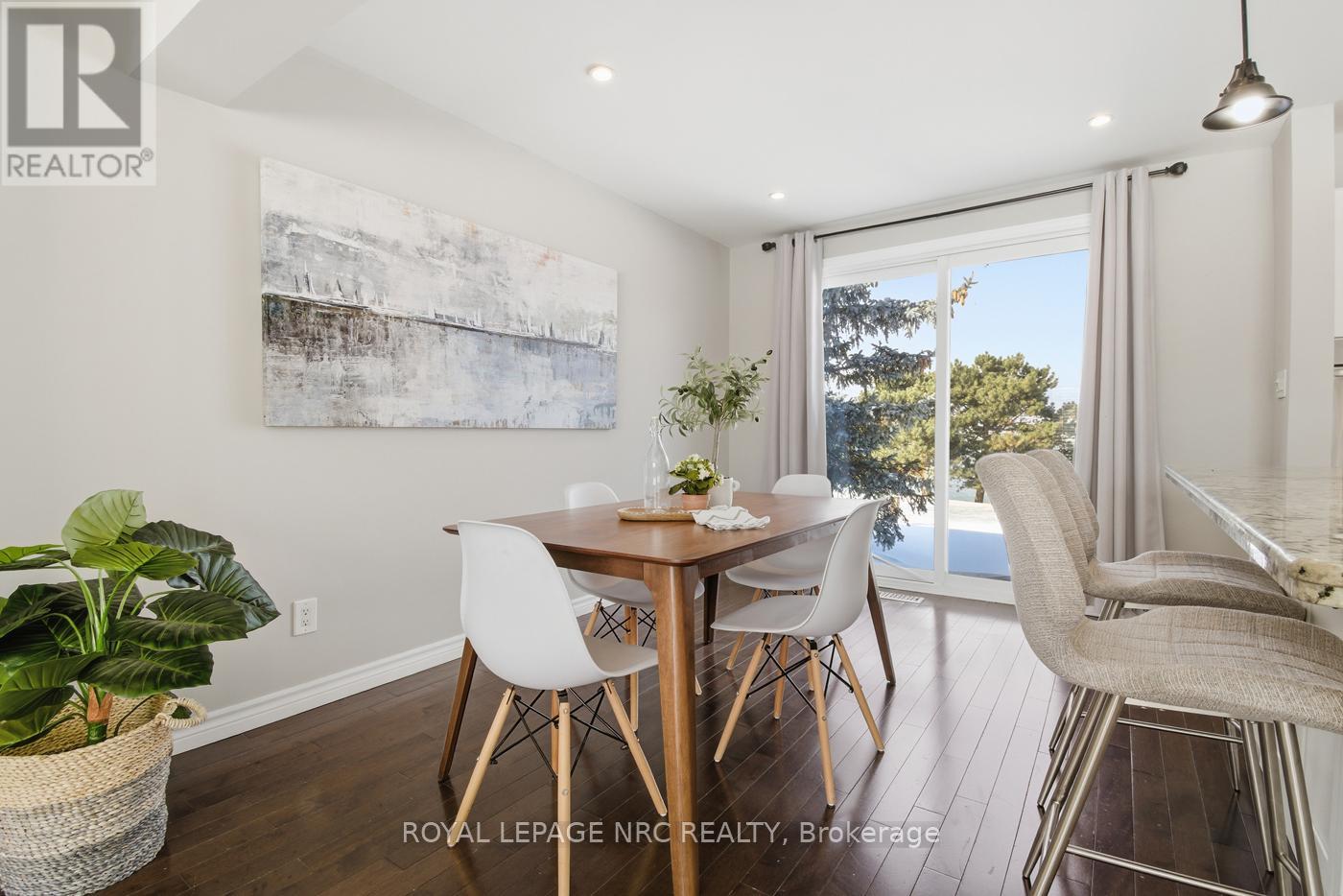 29 Beachview Drive, St. Catharines, Ontario  L2N 3W4 - Photo 10 - X12740794