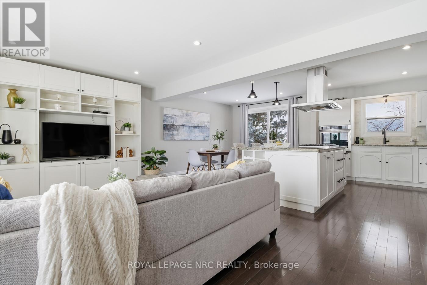 29 Beachview Drive, St. Catharines, Ontario  L2N 3W4 - Photo 13 - X12740794