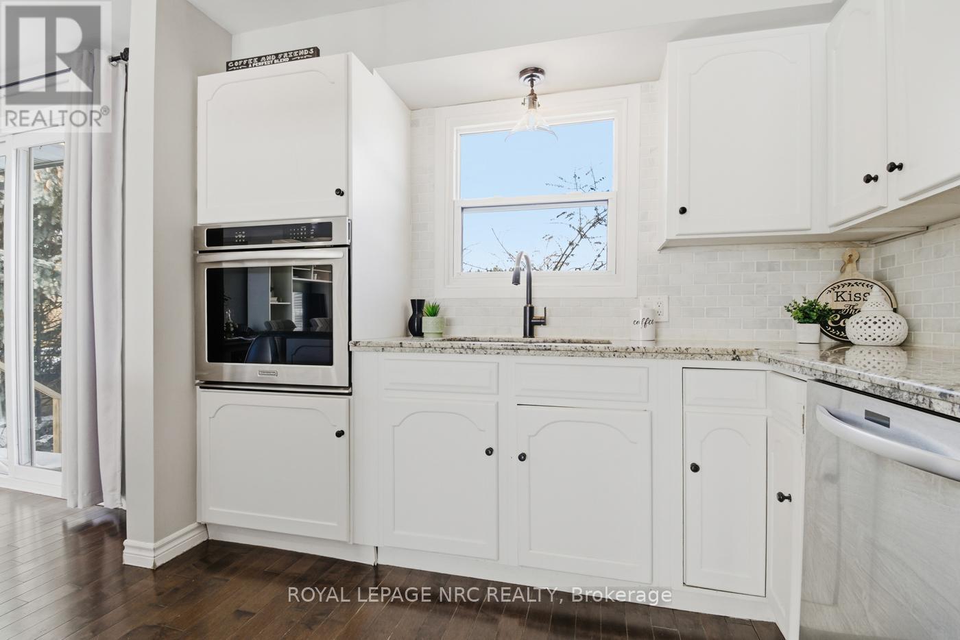 29 Beachview Drive, St. Catharines, Ontario  L2N 3W4 - Photo 16 - X12740794