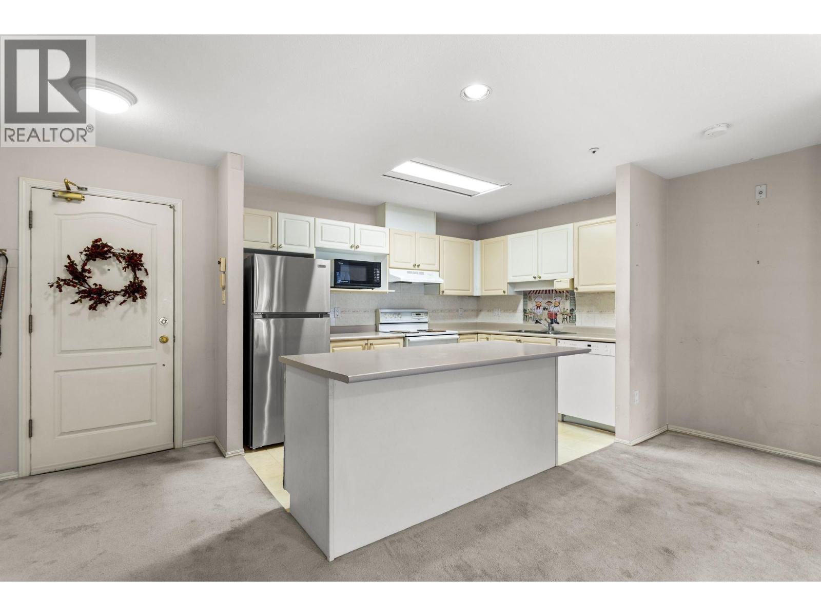 215 2968 Burlington Drive, Coquitlam, British Columbia  V3B 7S6 - Photo 11 - R3084699