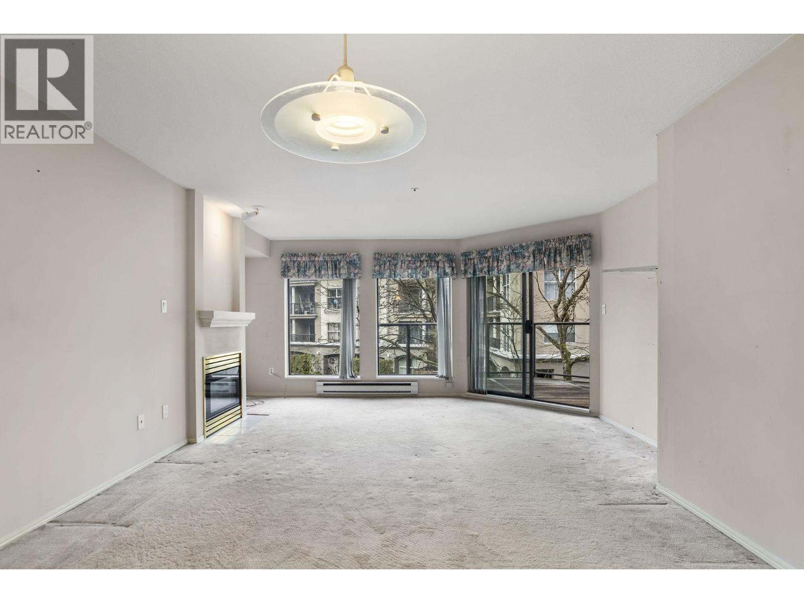 215 2968 Burlington Drive, Coquitlam, British Columbia  V3B 7S6 - Photo 6 - R3084699