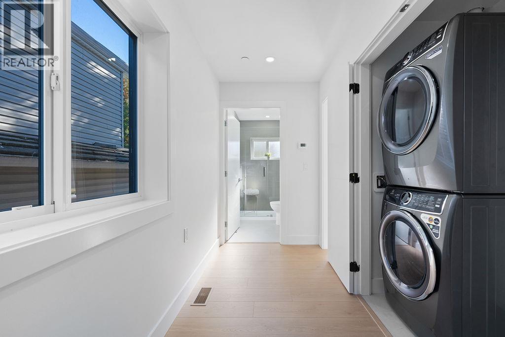 1 2447 E 41st Avenue, Vancouver, British Columbia  V5R 2W2 - Photo 34 - R3084725