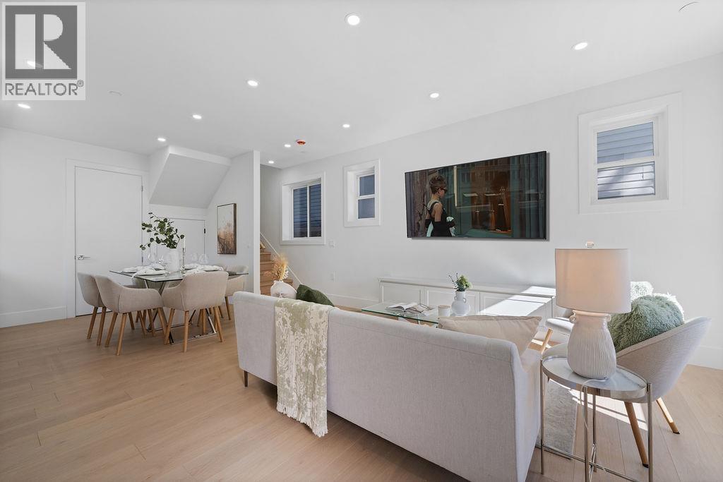 1 2447 E 41st Avenue, Vancouver, British Columbia  V5R 2W2 - Photo 9 - R3084725