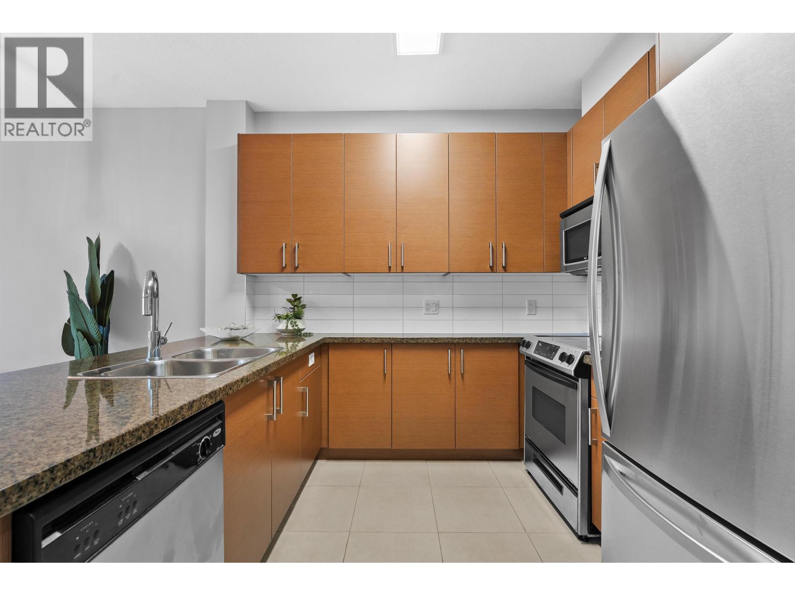 902 4250 Dawson Street, Burnaby, British Columbia  V5C 4B1 - Photo 12 - R3084731