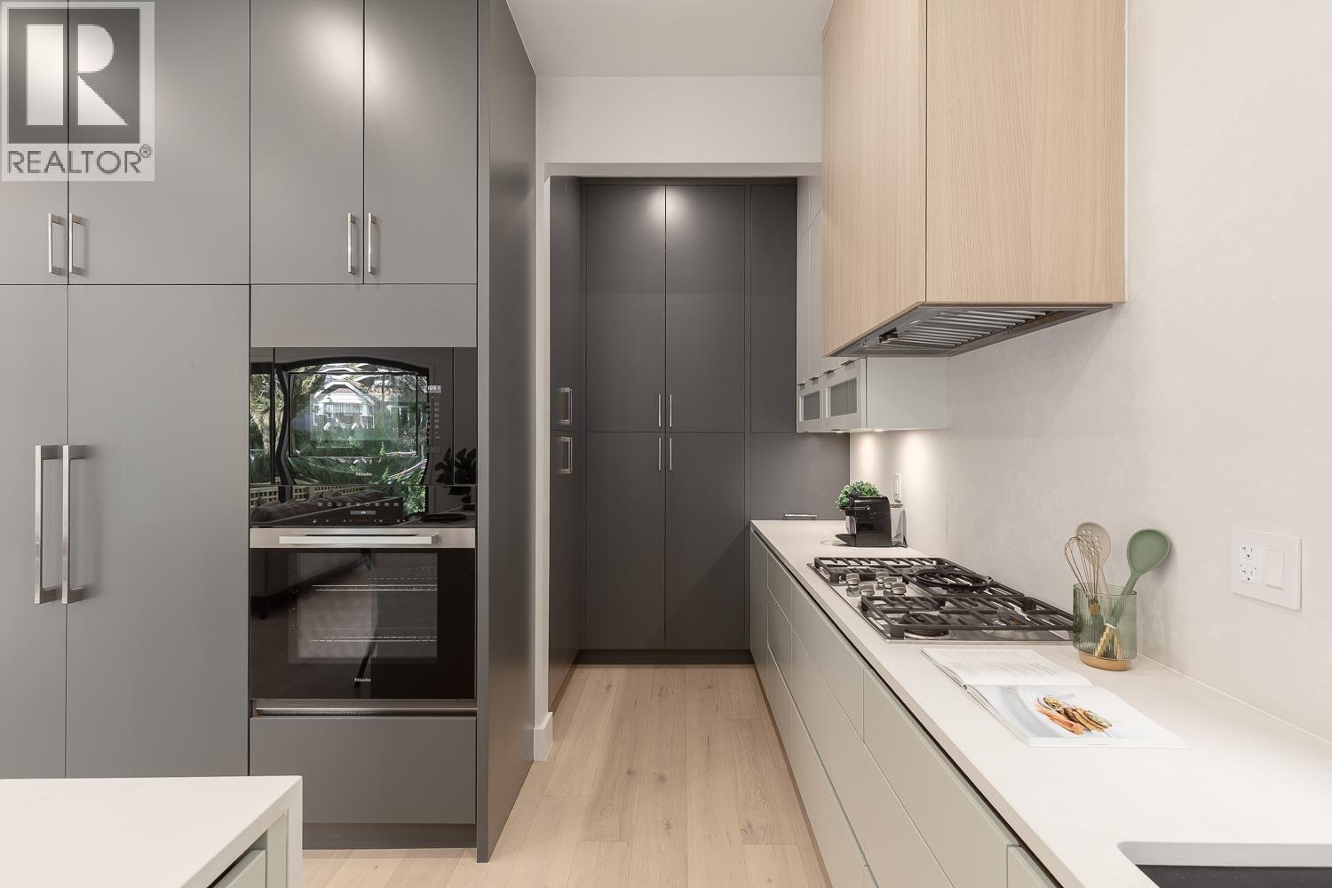 1 3186 W 11th Avenue, Vancouver, British Columbia  V6K 2M7 - Photo 7 - R3084737