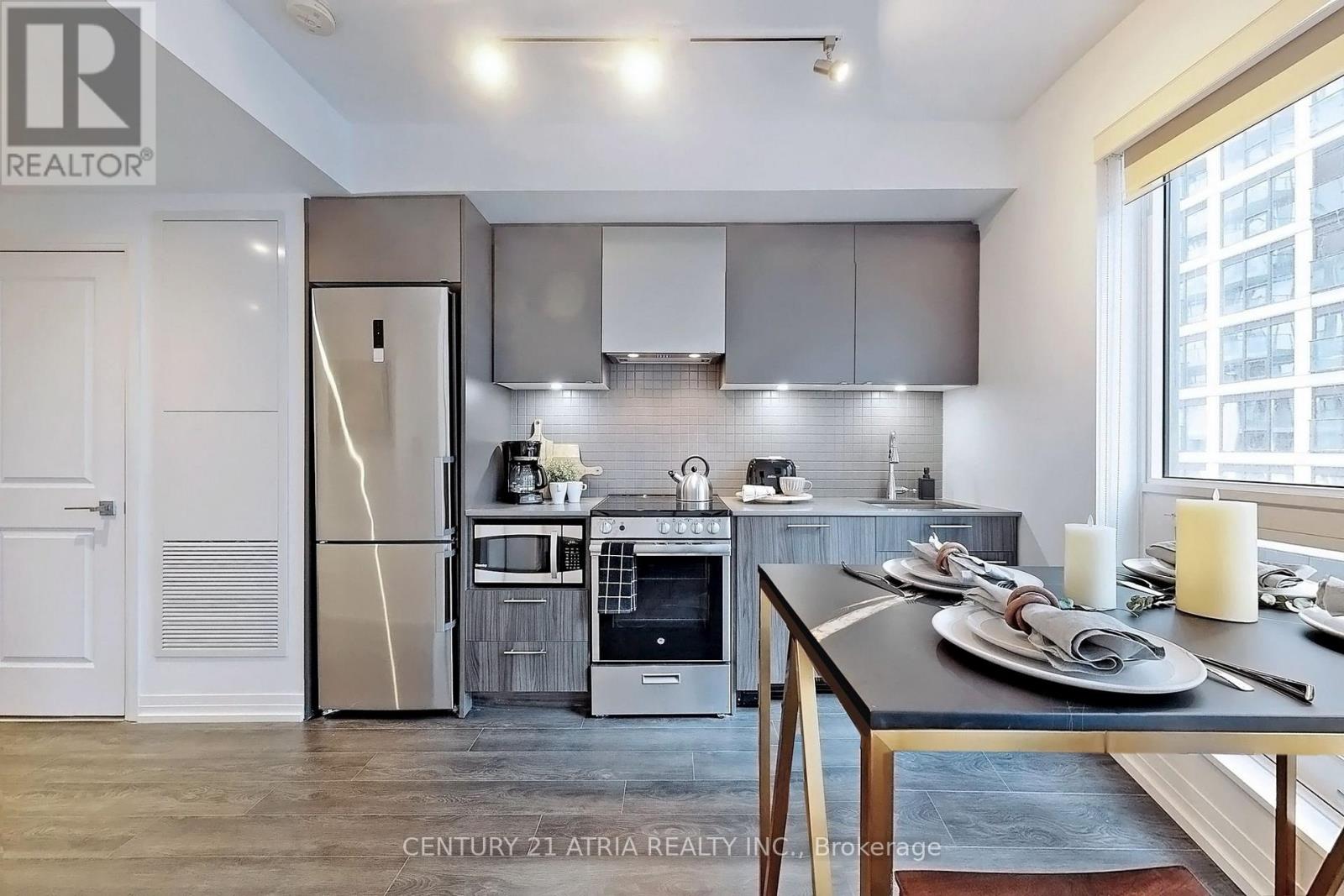 725 - 251 JARVIS STREET, Toronto, Ontario