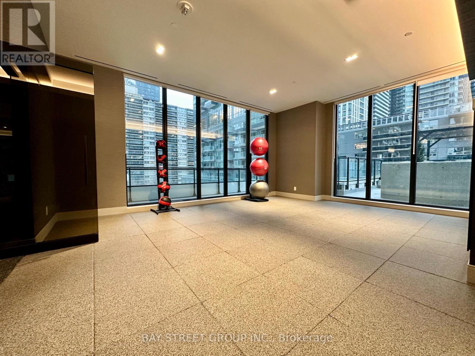 1907 - 65 Broadway Avenue, Toronto, Ontario  M4P 1T9 - Photo 13 - C12740822