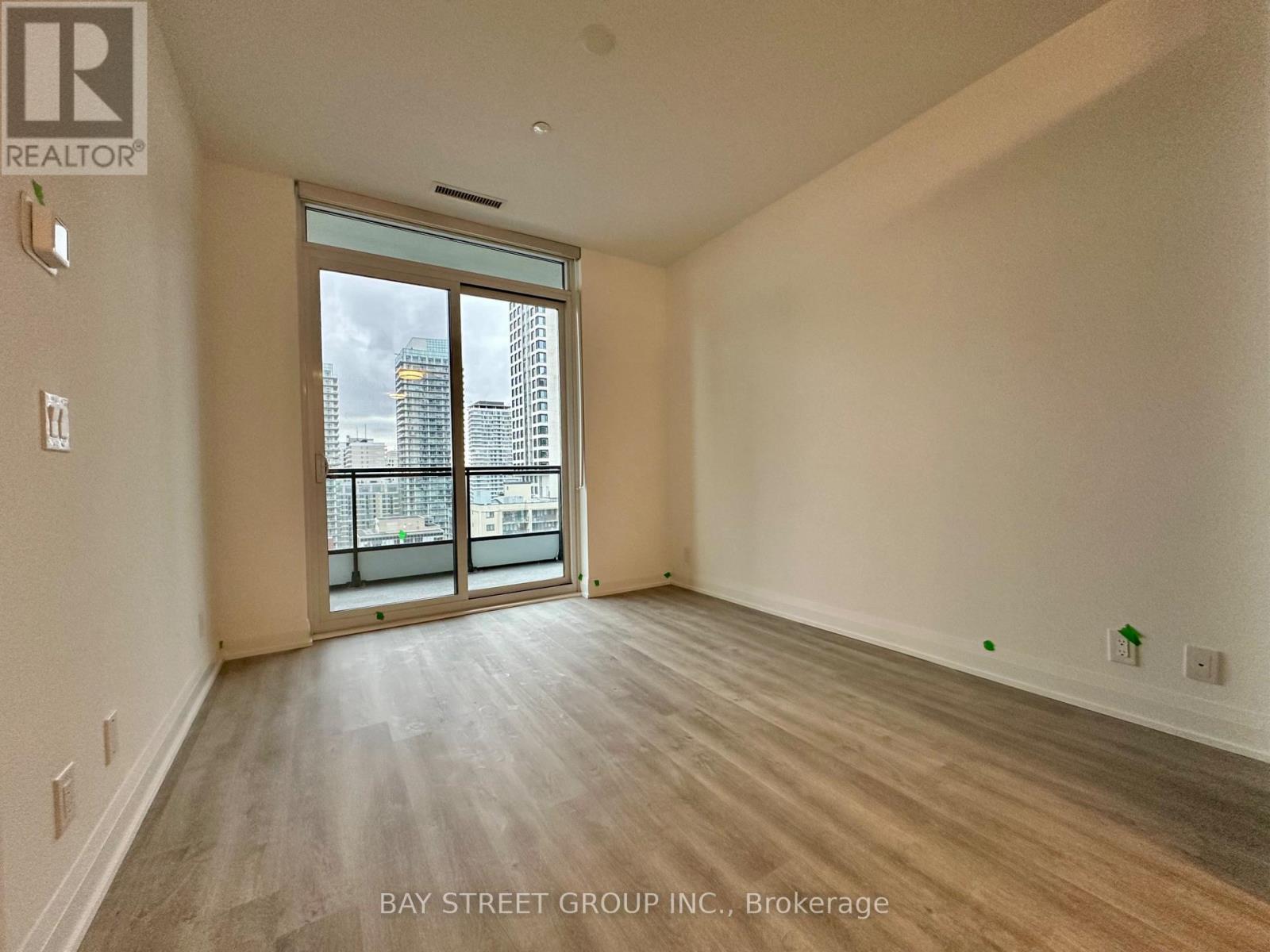 1907 - 65 Broadway Avenue, Toronto, Ontario  M4P 1T9 - Photo 3 - C12740822