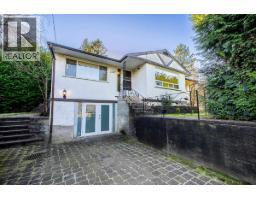 2217 CLARKE STREET, Port Moody, British Columbia