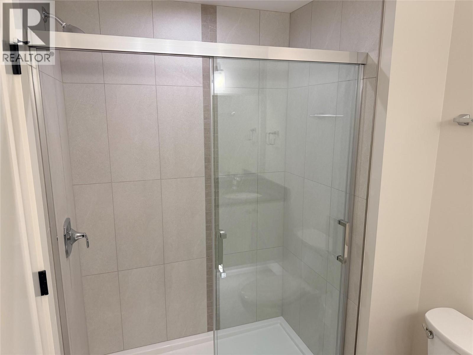 2171 Van Horne Drive Unit# 202, Kamloops, British Columbia  V1S 0E2 - Photo 7 - 10374051