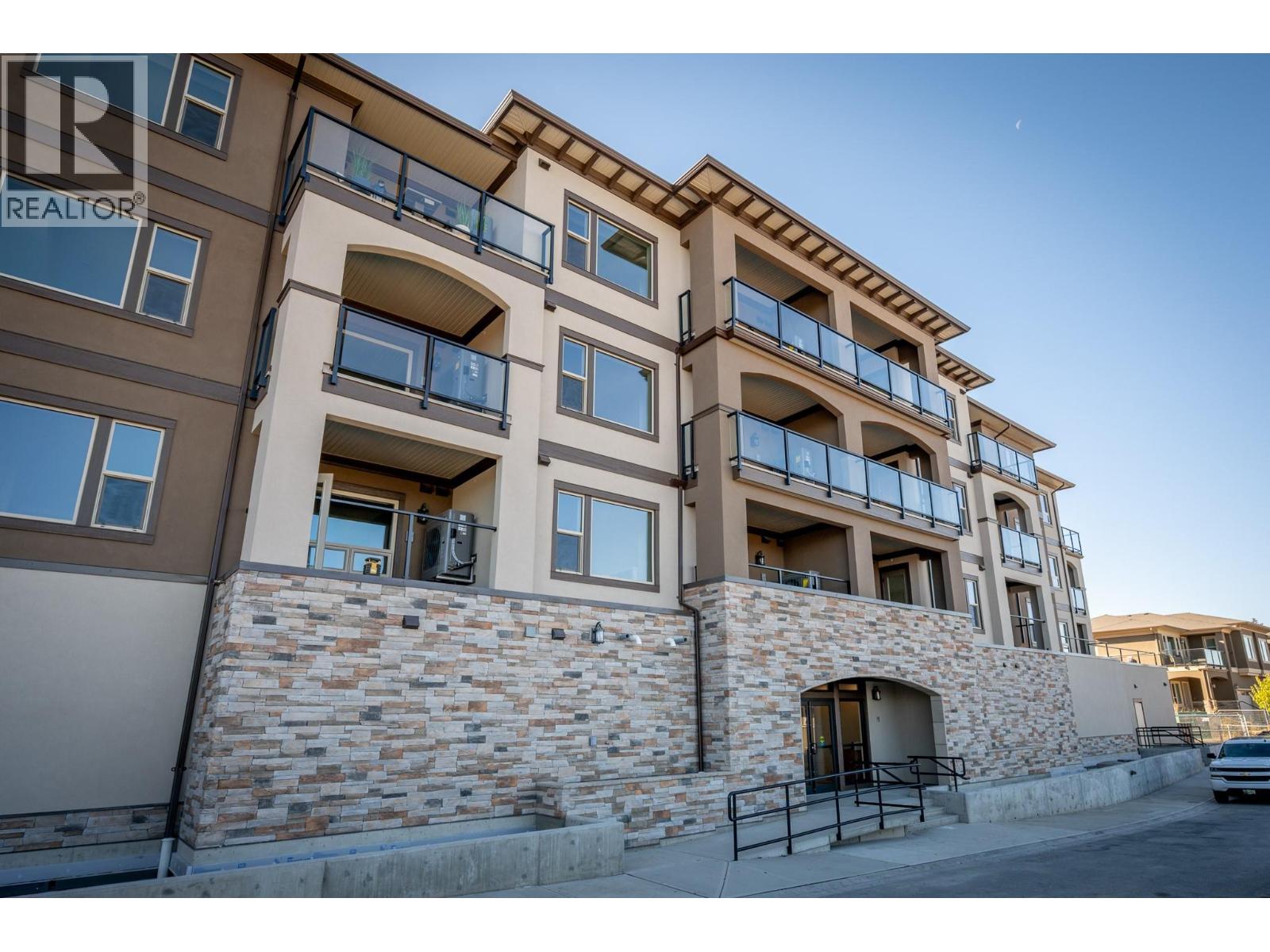 2171 Van Horne Drive Unit# 105, Kamloops, British Columbia  V1S 0E2 - Photo 1 - 10374062