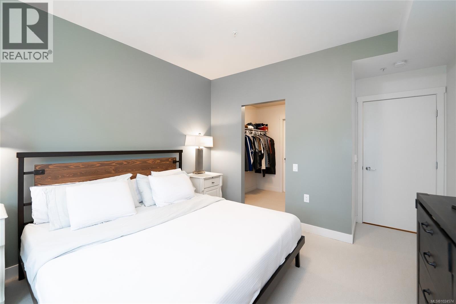 302 3912 Carey Rd, Saanich, British Columbia  V8Z 4E2 - Photo 17 - 1024574