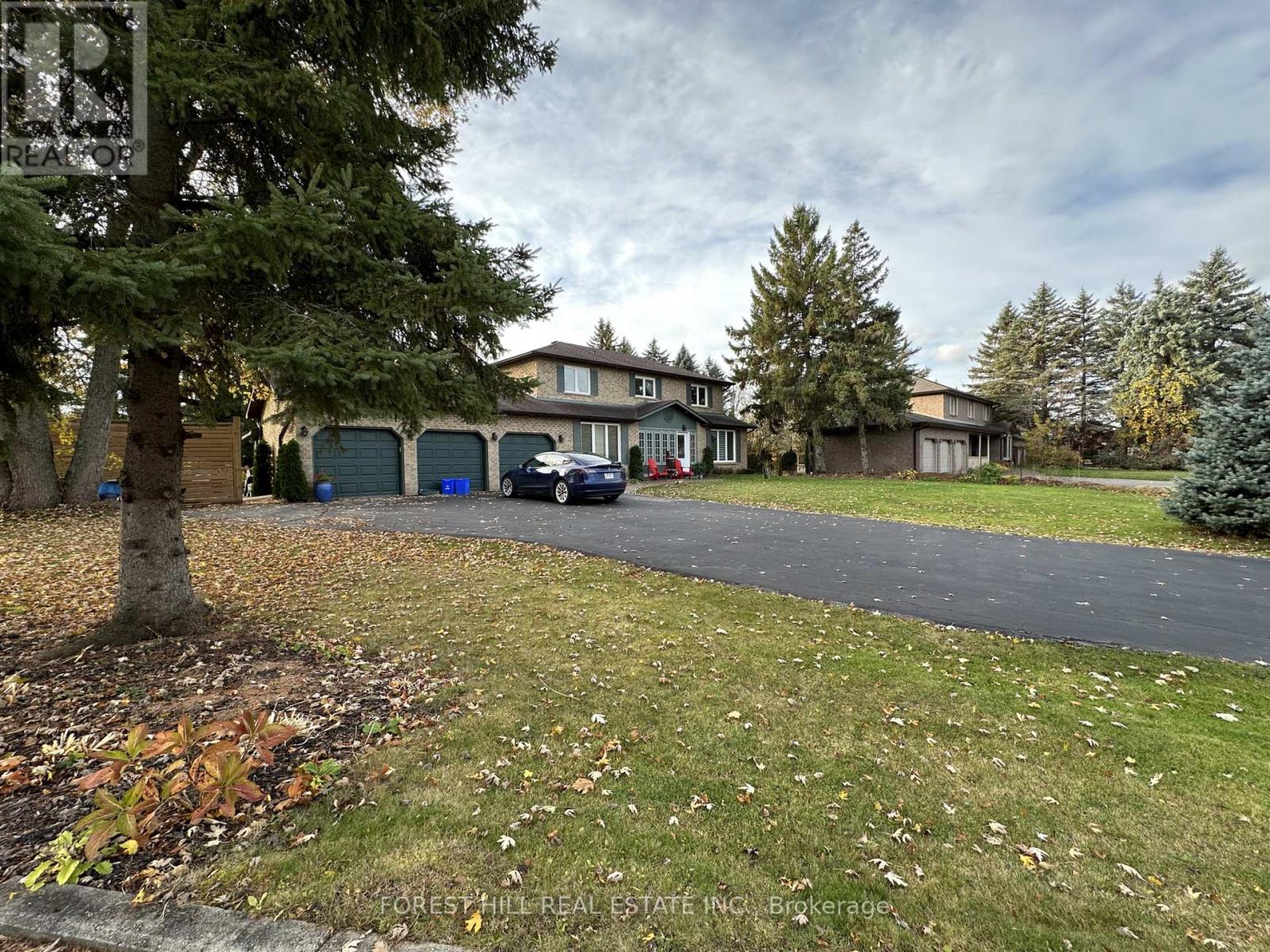 46 William Street, East Gwillimbury, Ontario  L0G 1V0 - Photo 2 - N12740818