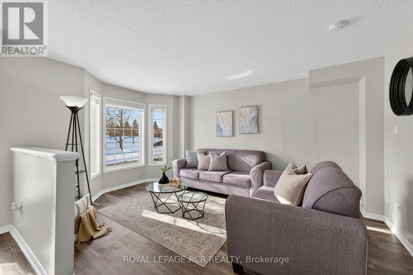 73 Montgomery Boulevard, Orangeville, Ontario  L9W 5H6 - Photo 4 - W12740800