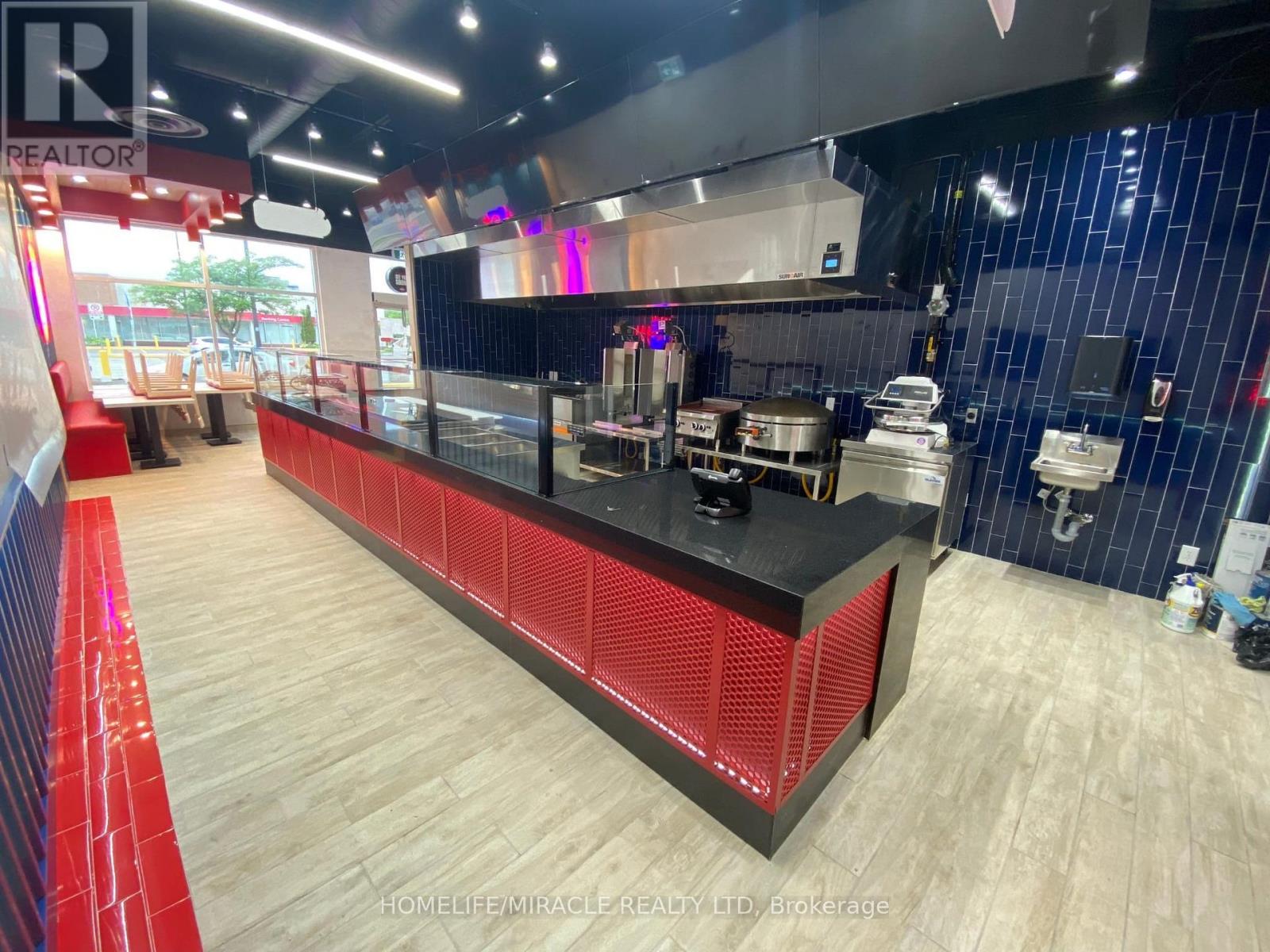 2151 St. Clair Avenue, Toronto (Junction Area), Ontario  M6N 1K5 - Photo 4 - W12740824