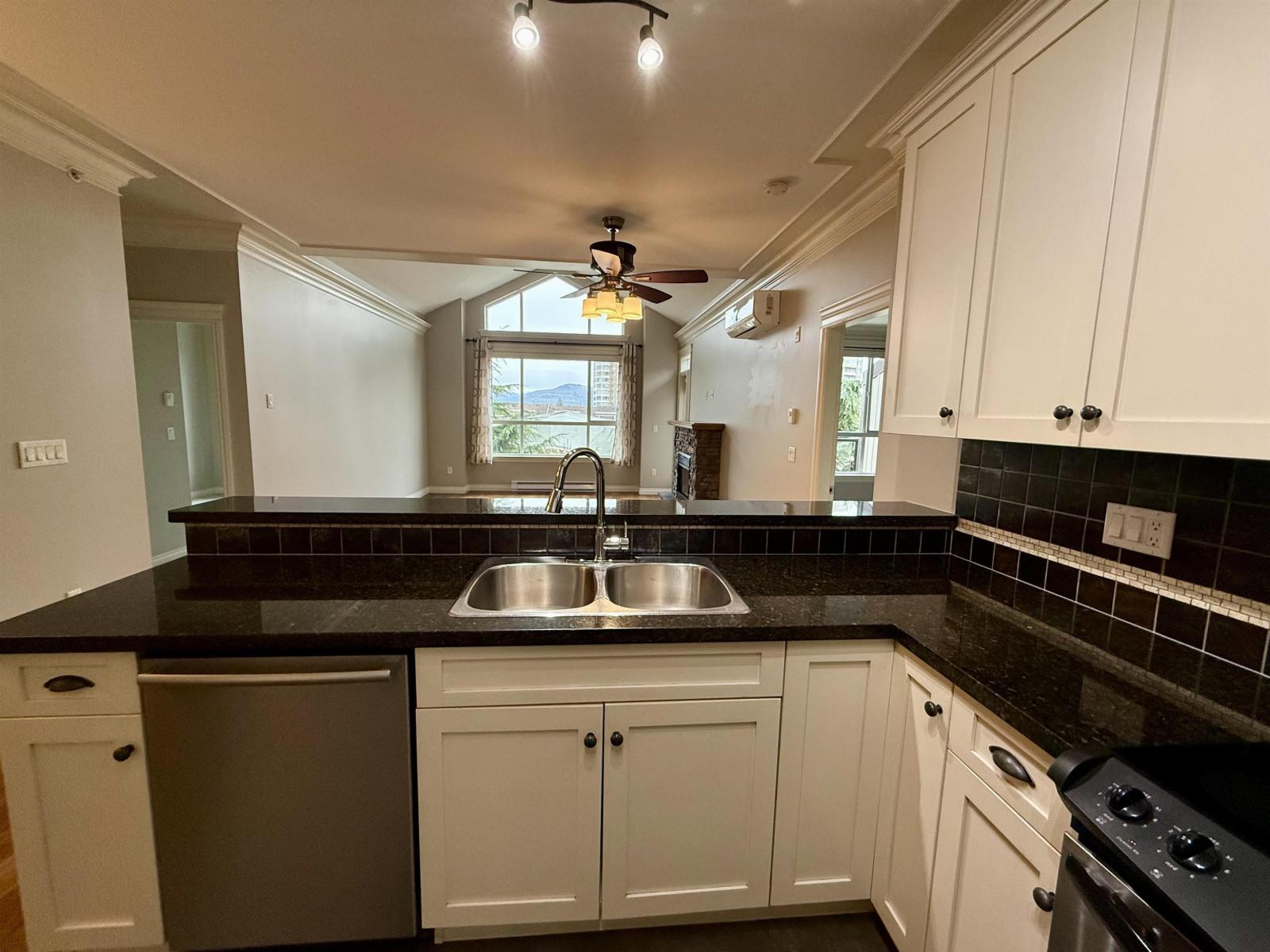 412 32729 Garibaldi Drive, Abbotsford, British Columbia  V2T 0A6 - Photo 6 - R3083815