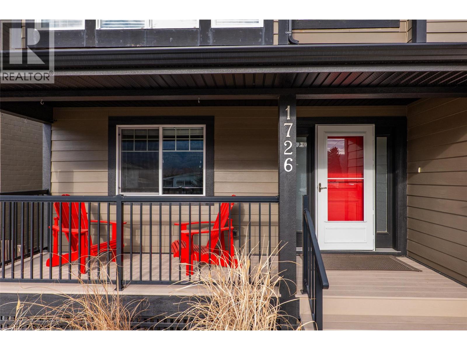 1726 Happyvale Avenue, Kamloops, British Columbia  V2B 4H5 - Photo 4 - 10373836