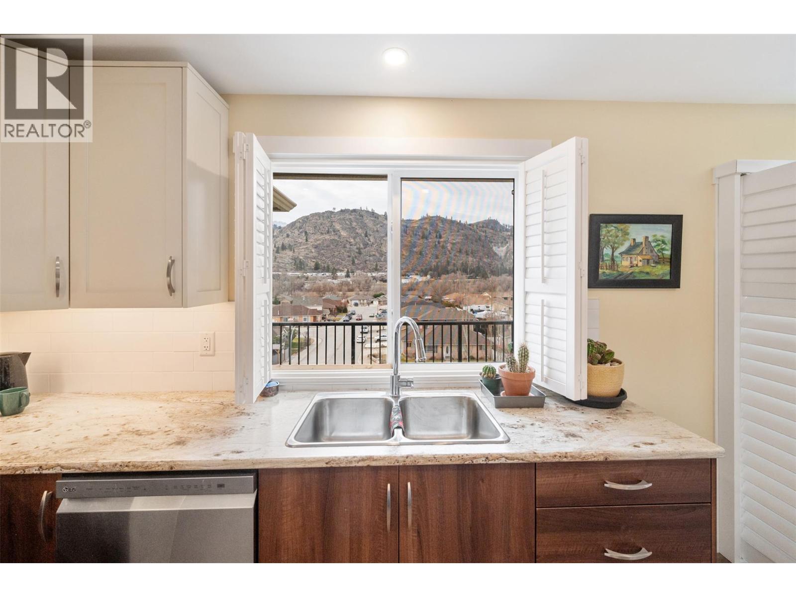 6654 Bellevue Drive, Oliver, British Columbia  V0H 1T4 - Photo 4 - 10374174