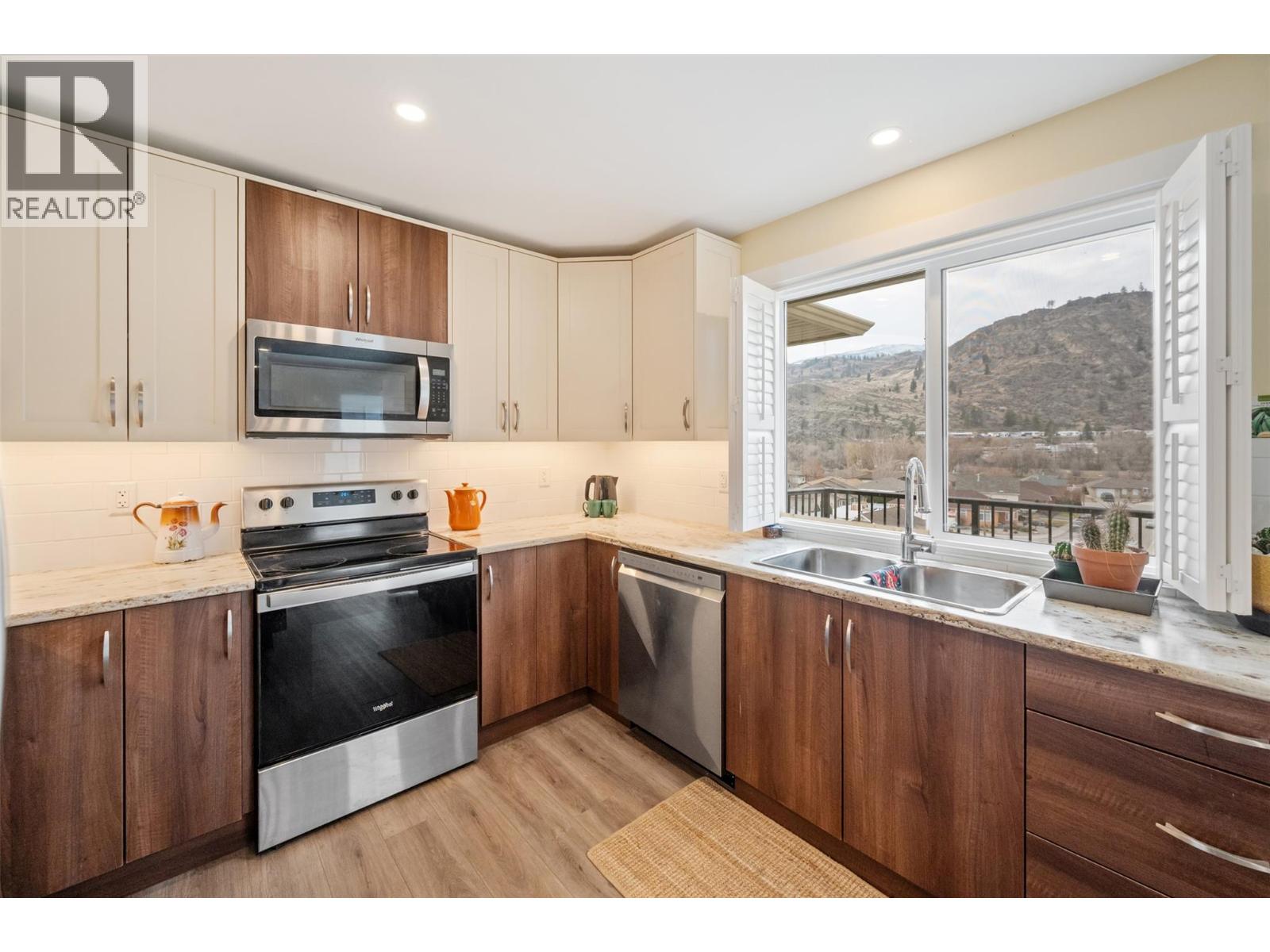 6654 Bellevue Drive, Oliver, British Columbia  V0H 1T4 - Photo 3 - 10374174