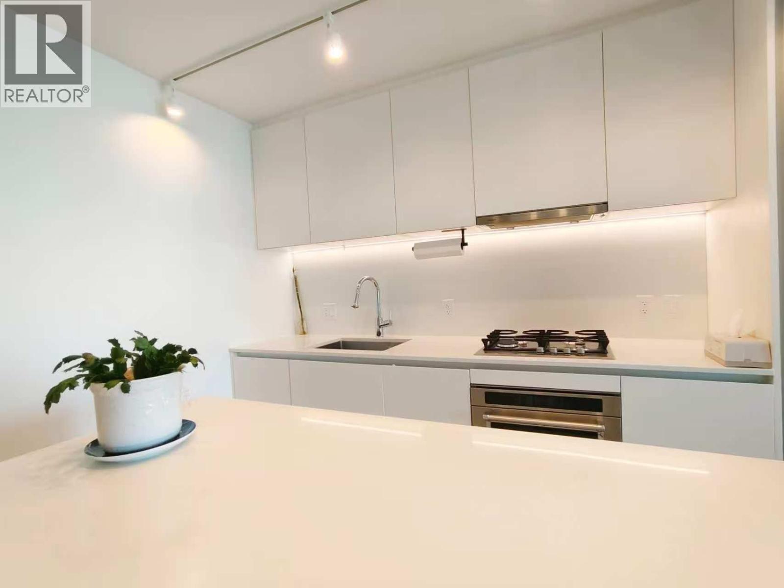 1301 908 Quayside Drive, New Westminster, British Columbia  V3M 0L4 - Photo 8 - R3078394