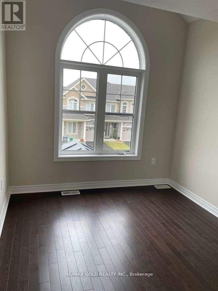 53 Finegan Circle, Brampton, Ontario  L7A 4Z8 - Photo 13 - W12730766