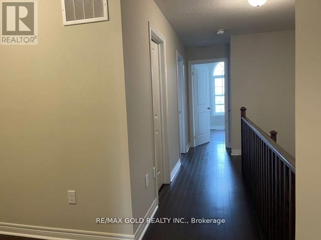 53 Finegan Circle, Brampton, Ontario  L7A 4Z8 - Photo 12 - W12730766