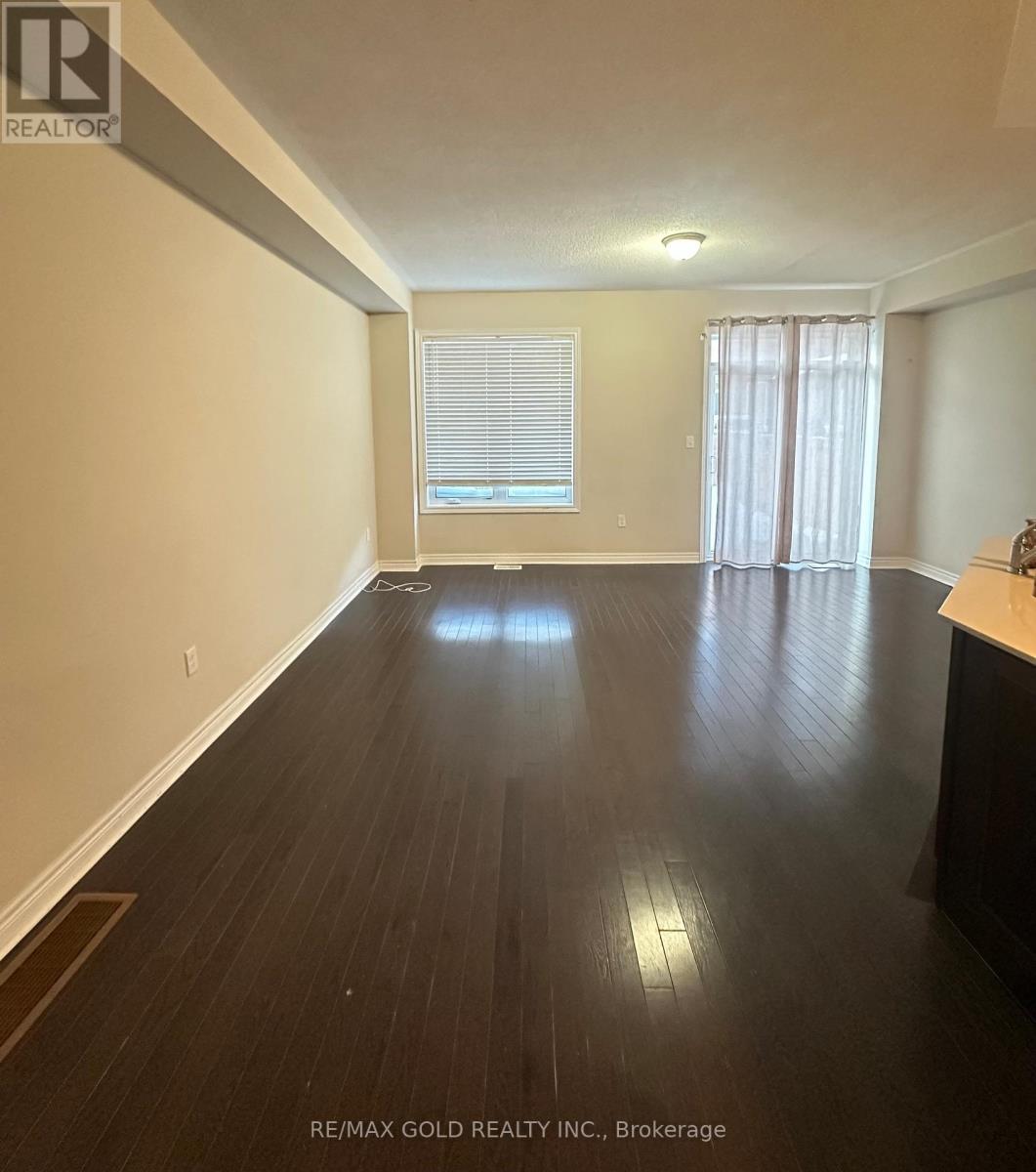 53 Finegan Circle, Brampton, Ontario  L7A 4Z8 - Photo 6 - W12730766