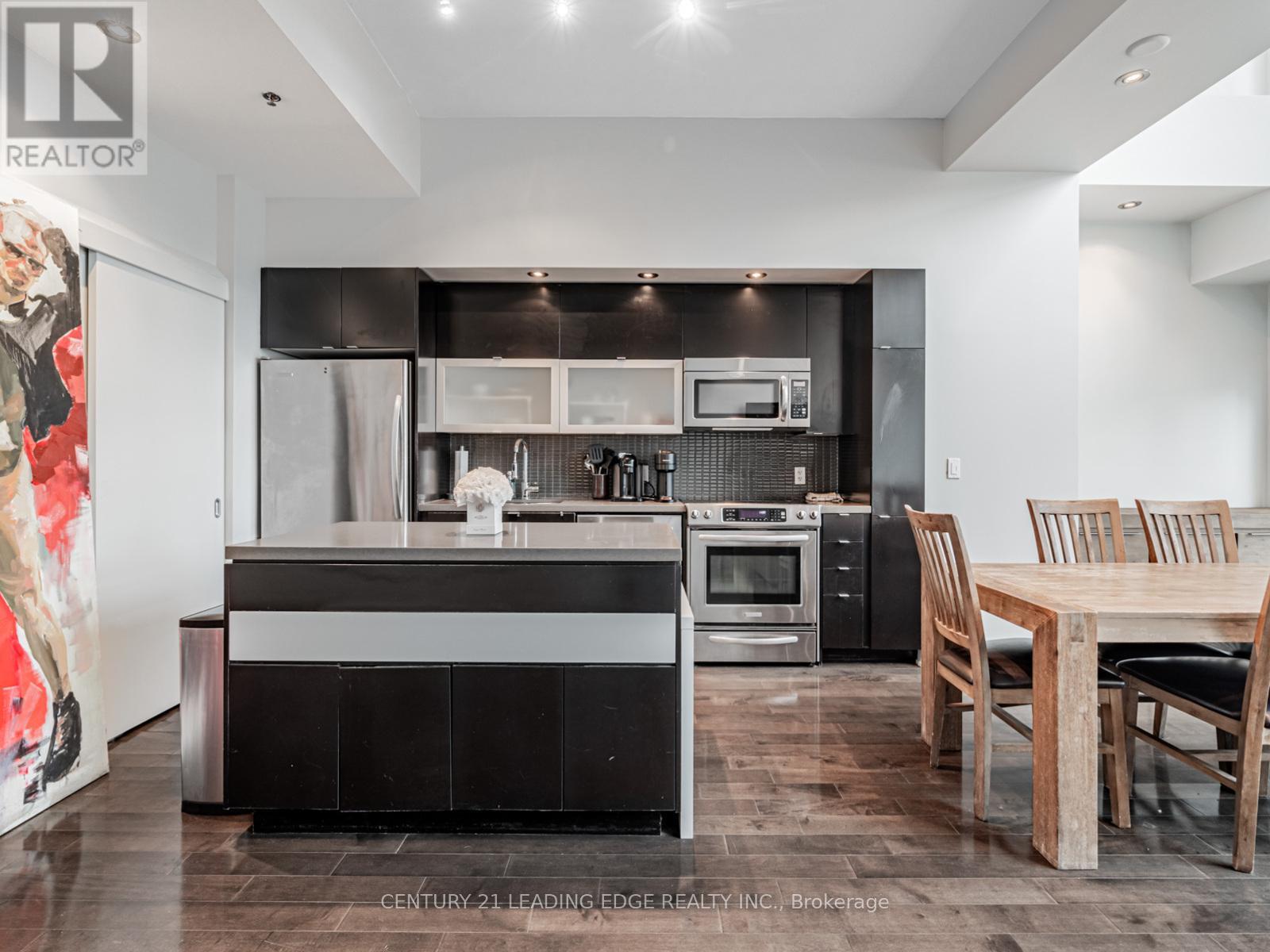 UPH04 - 21 NELSON STREET, Toronto, Ontario