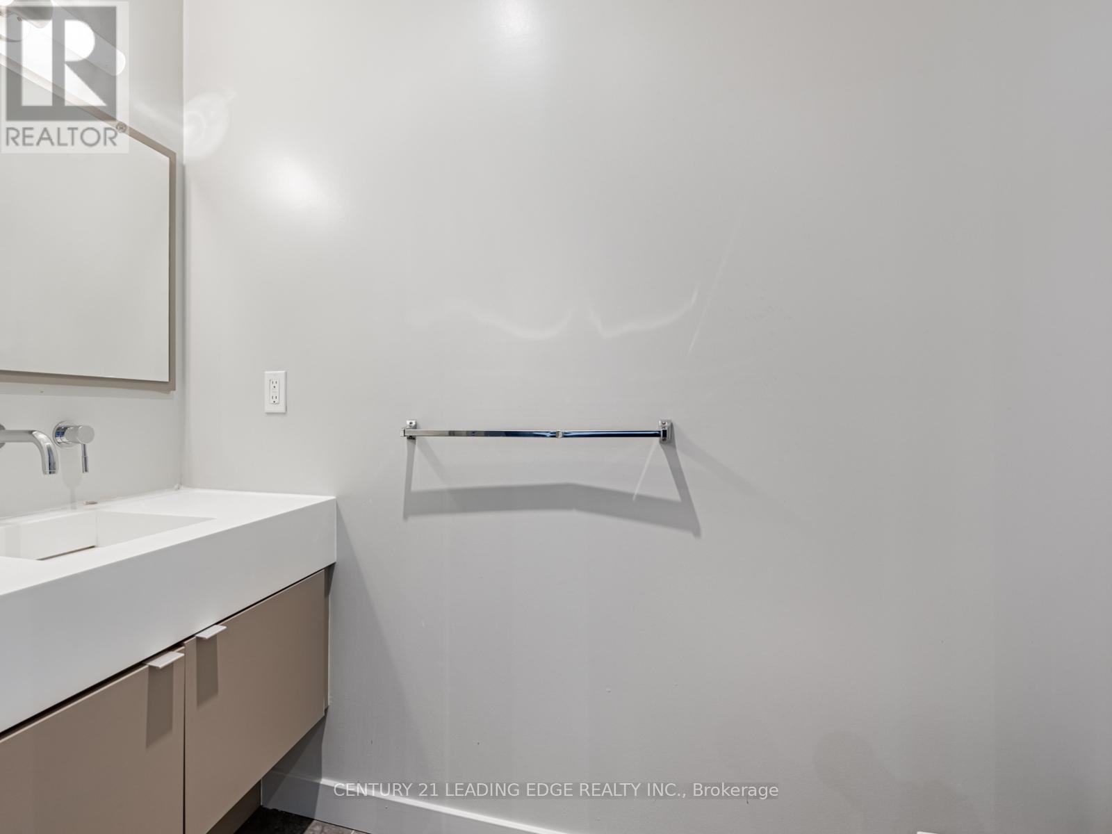 Uph04 - 21 Nelson Street, Toronto, Ontario  M5V 3H9 - Photo 17 - C12740848