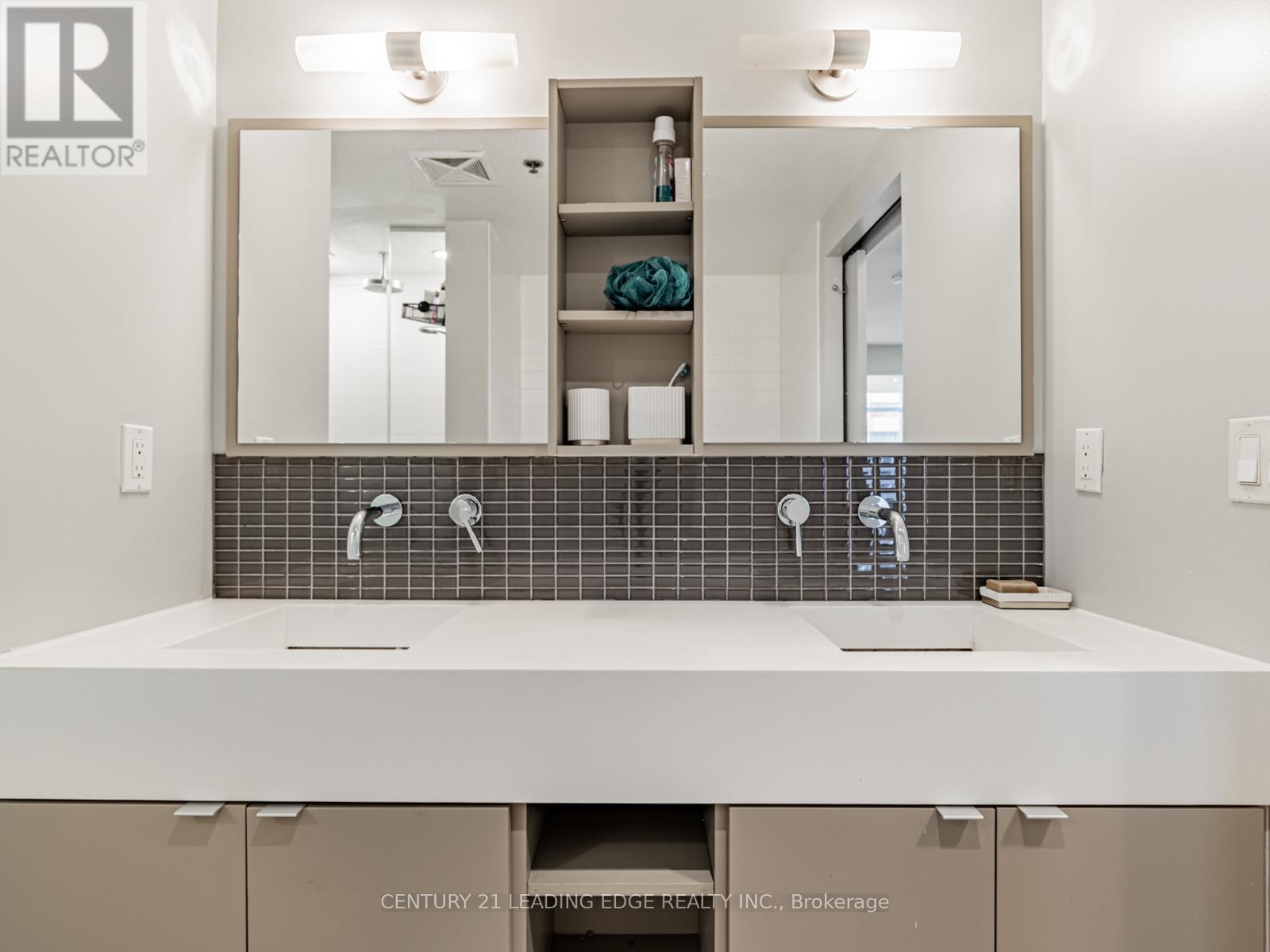 Uph04 - 21 Nelson Street, Toronto, Ontario  M5V 3H9 - Photo 24 - C12740848