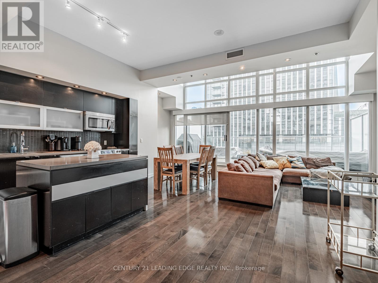 Uph04 - 21 Nelson Street, Toronto, Ontario  M5V 3H9 - Photo 3 - C12740848