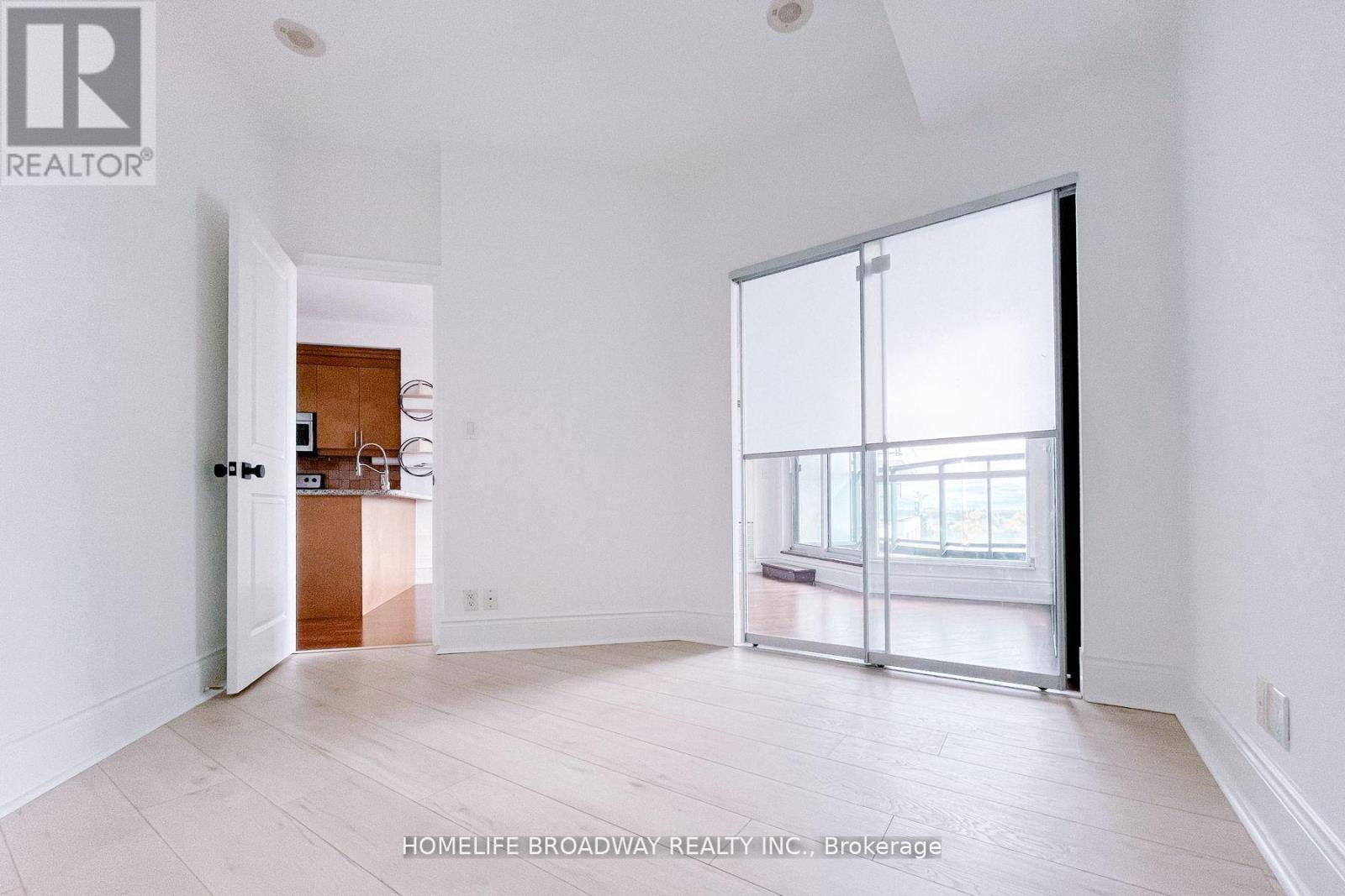 Ph108 - 18 Harding Boulevard, Richmond Hill, Ontario  L4C 0T3 - Photo 10 - N12740832