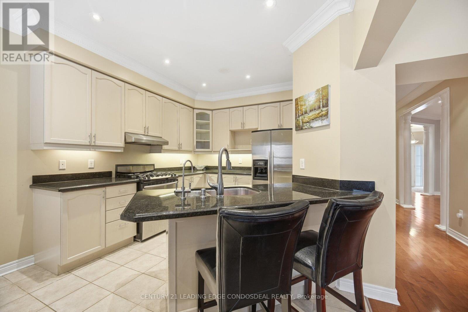 67 Pepperberry Road, Vaughan, Ontario  L4J 8W4 - Photo 10 - N12740874