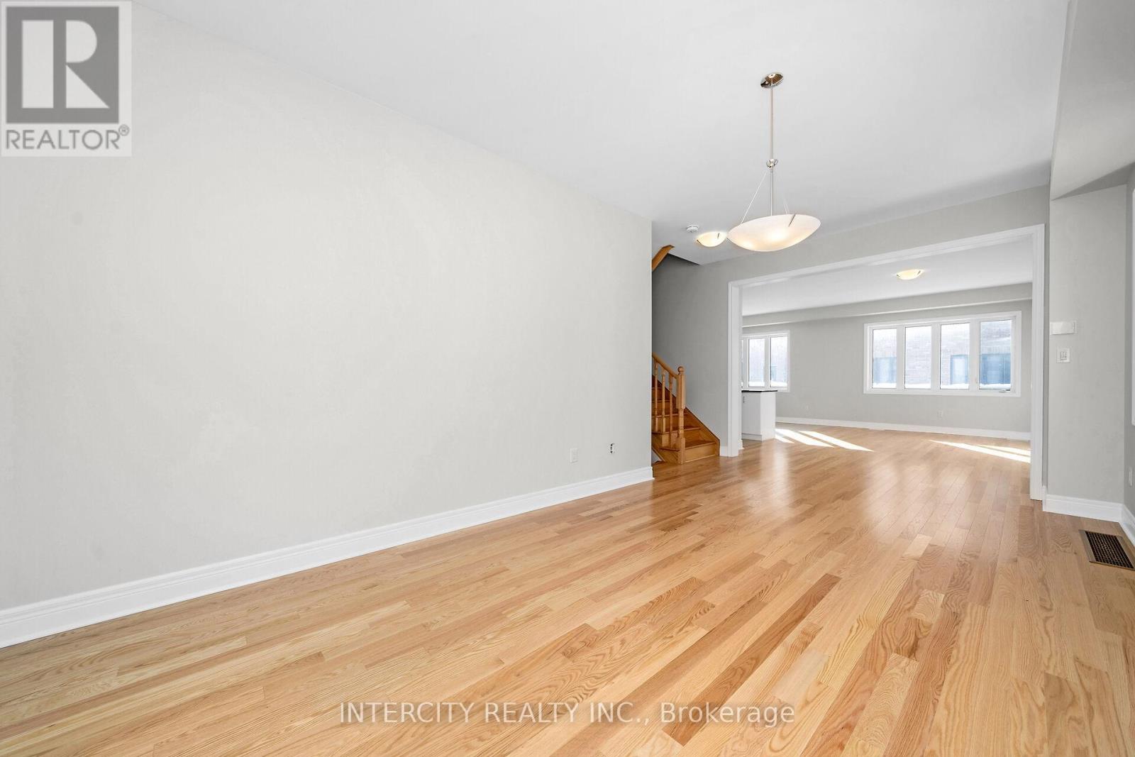 Lot 121 - 26 Kessler Drive, Brampton, Ontario  L6R 4G2 - Photo 5 - W12740860