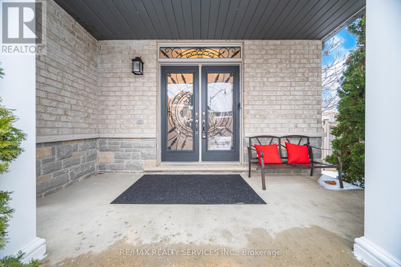 17 Island Grove, Brampton, Ontario  L6X 0W6 - Photo 2 - W12740872