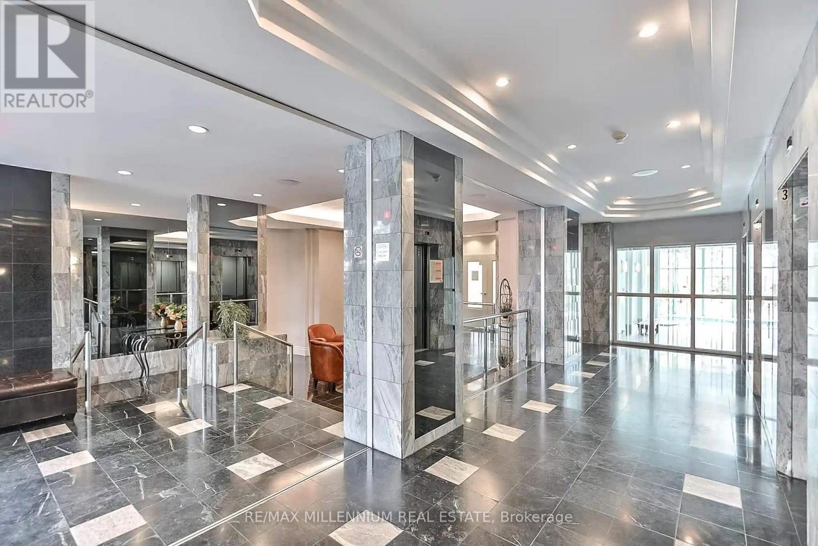 1202 - 4450 Tucana Court, Mississauga, Ontario  L5R 3R4 - Photo 2 - W12740878