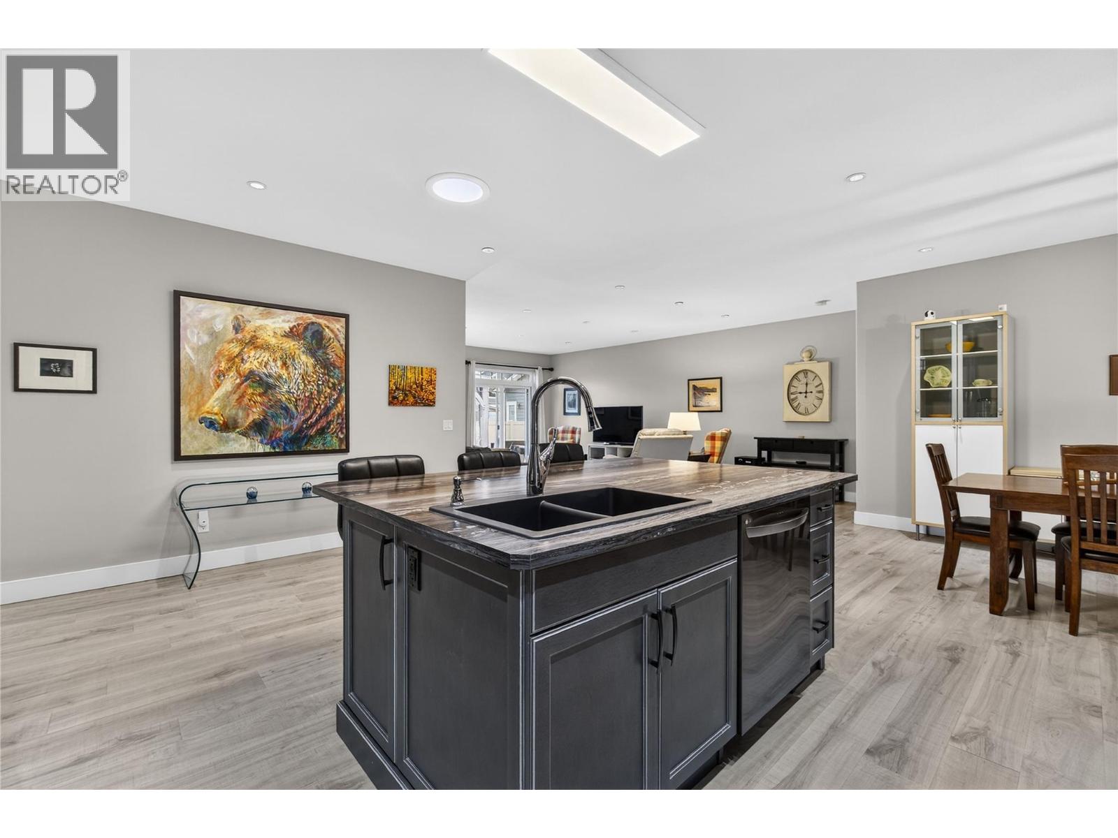 339 Hummingbird Avenue, Vernon, British Columbia  V1H 2A1 - Photo 7 - 10363350