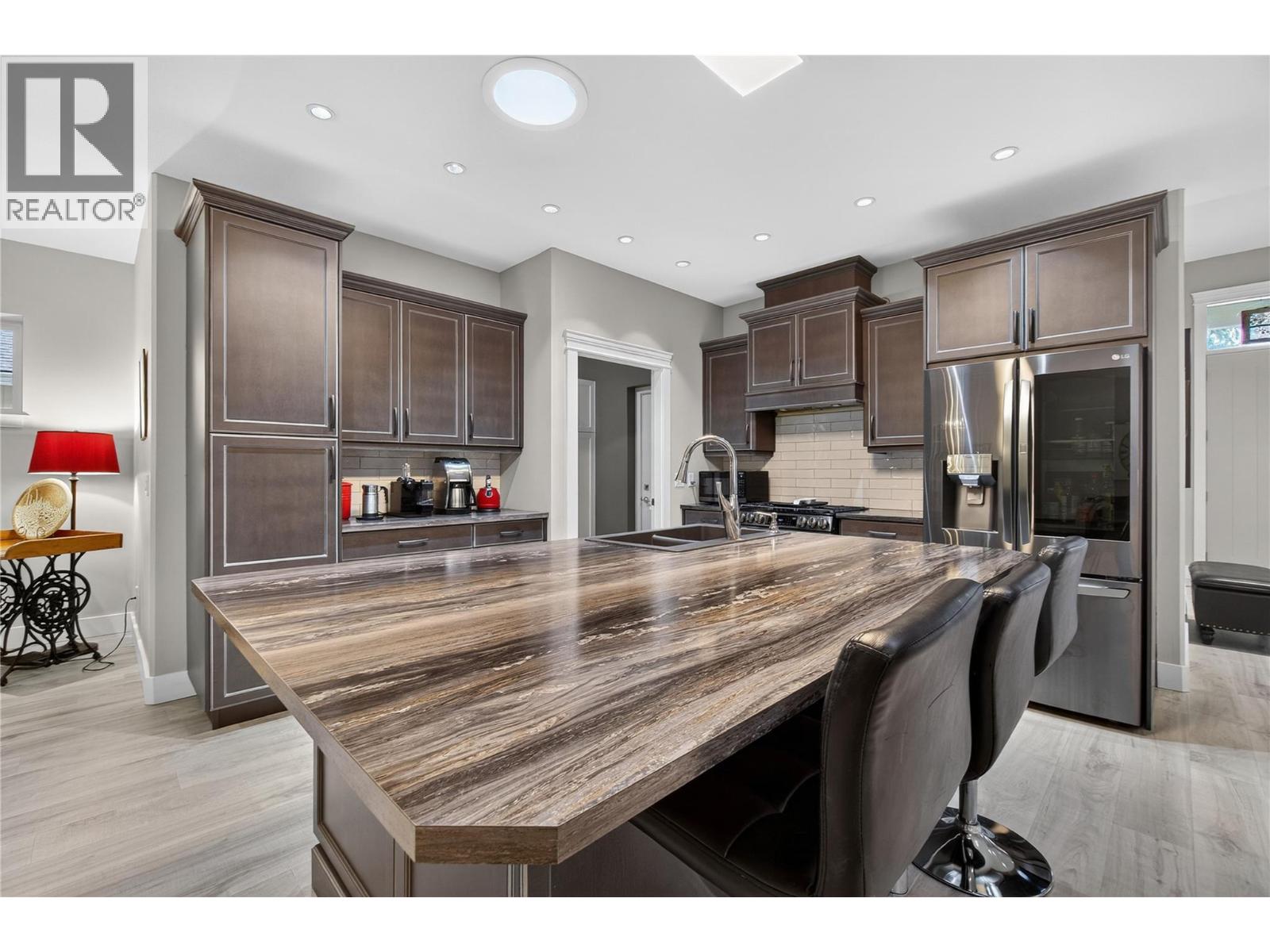 339 Hummingbird Avenue, Vernon, British Columbia  V1H 2A1 - Photo 11 - 10363350