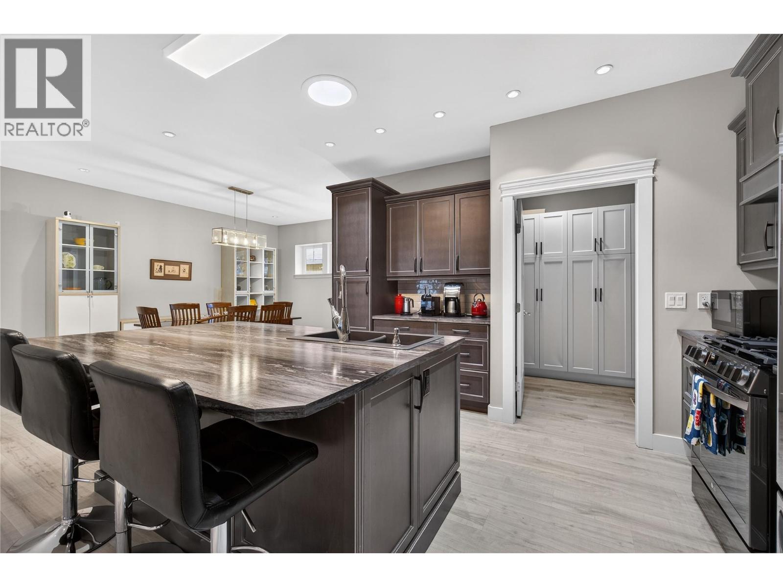 339 Hummingbird Avenue, Vernon, British Columbia  V1H 2A1 - Photo 9 - 10363350