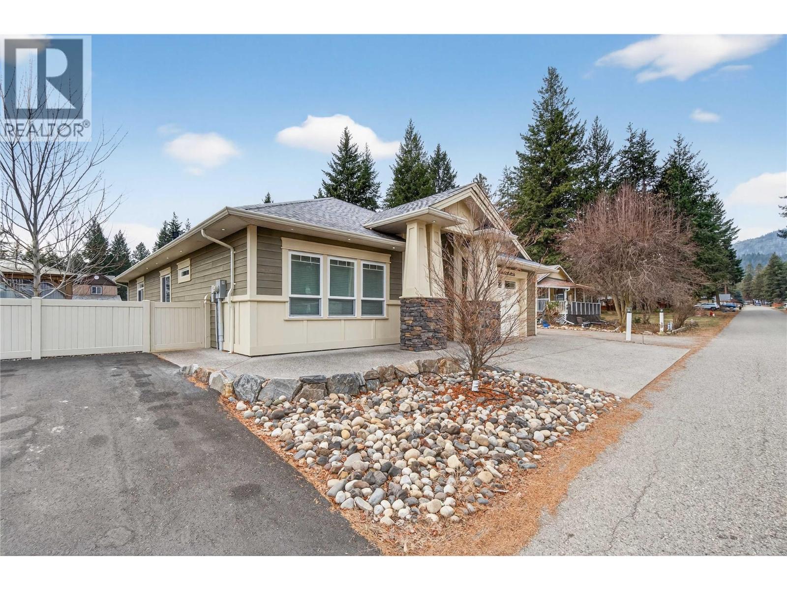 339 Hummingbird Avenue, Vernon, British Columbia  V1H 2A1 - Photo 50 - 10363350