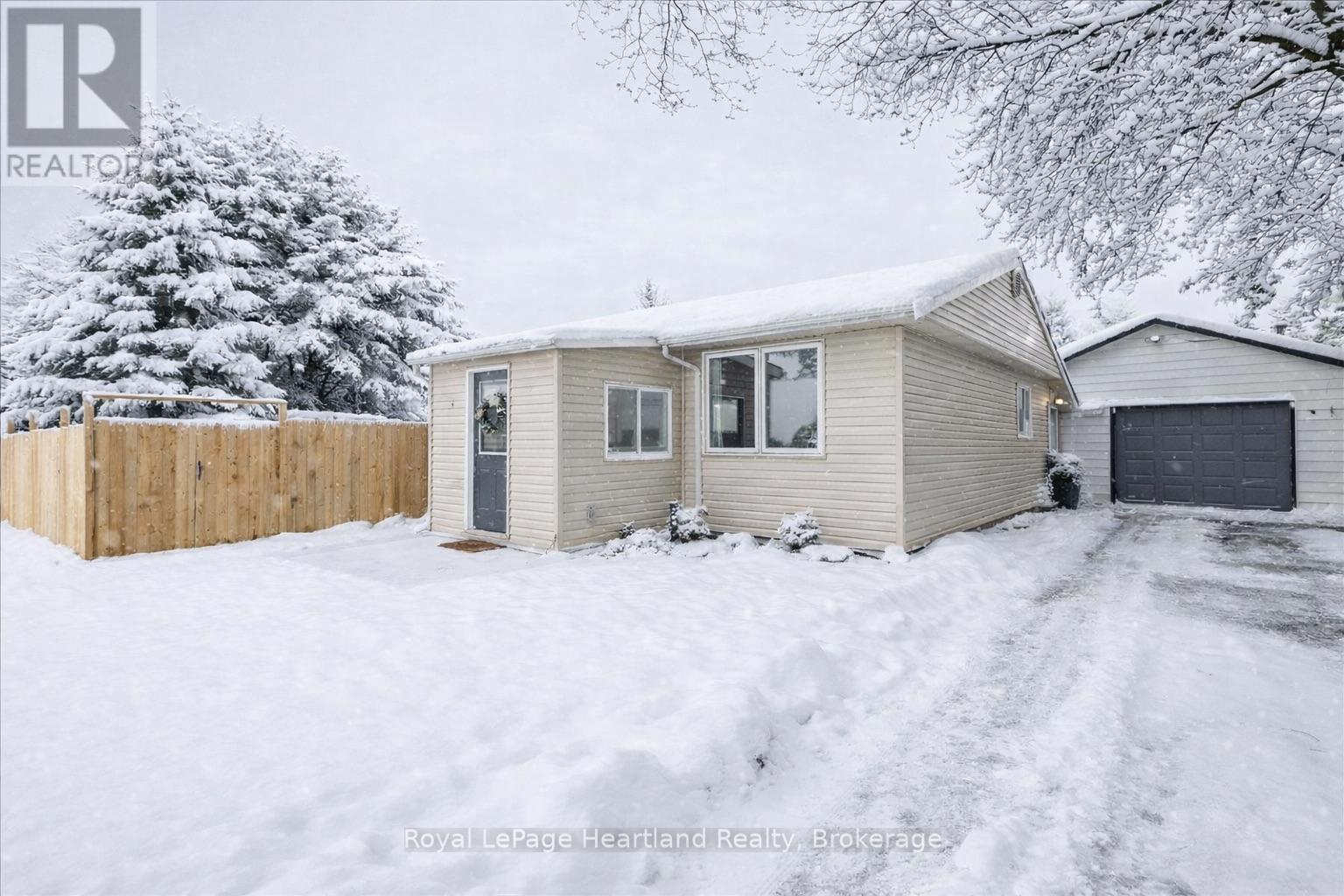 7637 WELLINGTON ROAD 7, Mapleton, Ontario