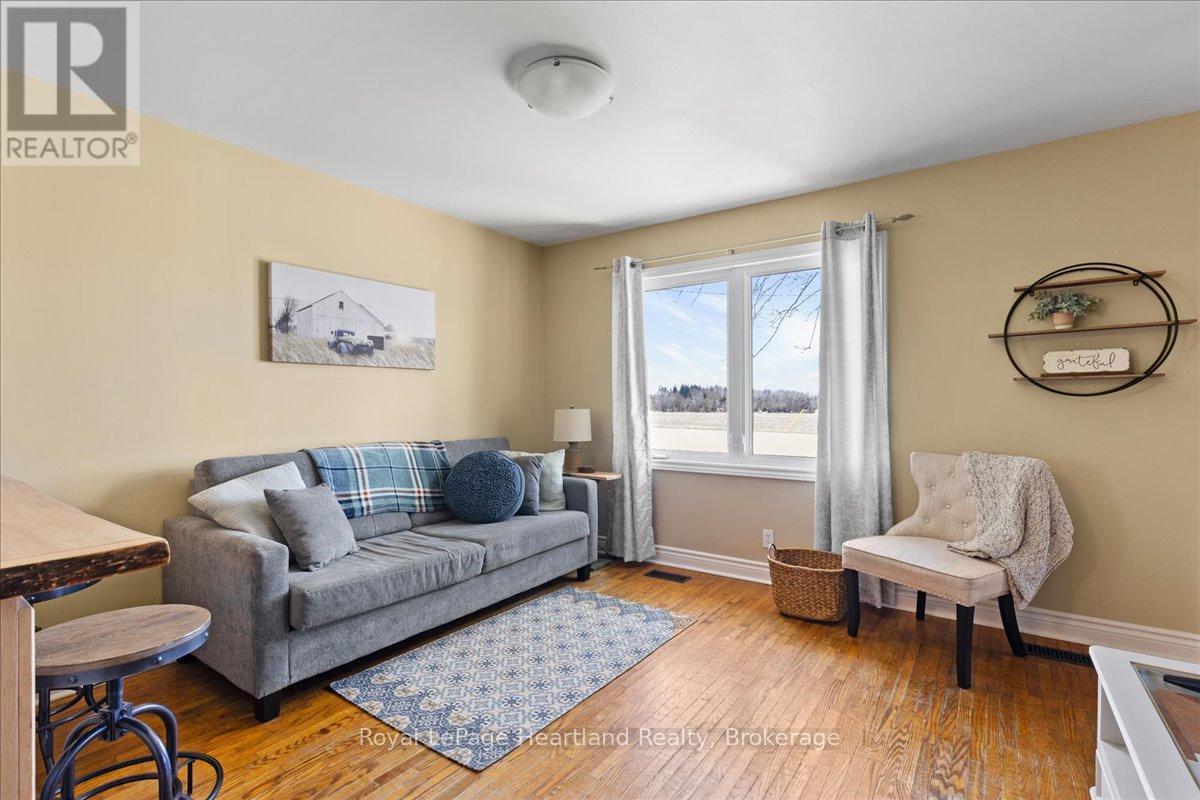 7637 Wellington Road 7, Mapleton, Ontario  N0B 1A0 - Photo 8 - X12738716