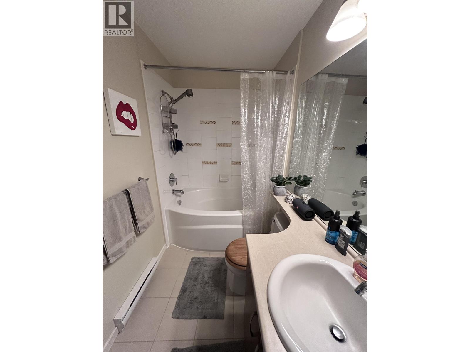 402 3082 Dayanee Springs Boulevard, Coquitlam, British Columbia  V3E 0A3 - Photo 9 - R3084498