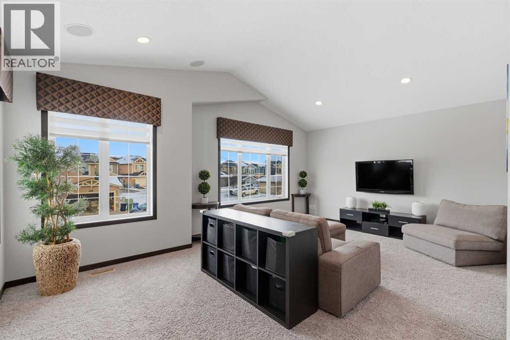 71 Panatella View Nw, Calgary, Alberta  T3K 0N4 - Photo 37 - A2281721